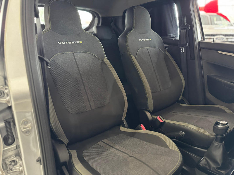 Renault Kwid Outsider 1.0 Manual Flex - 2023/2024