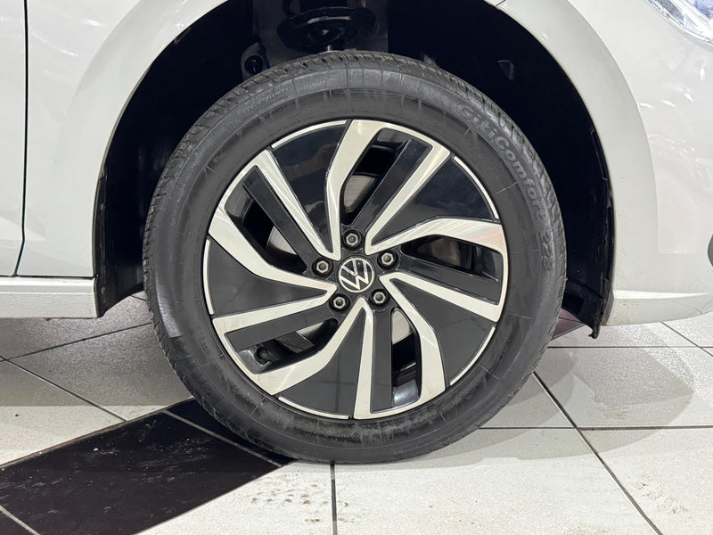 Volkswagen Polo Highline 1.0 TSI Automático