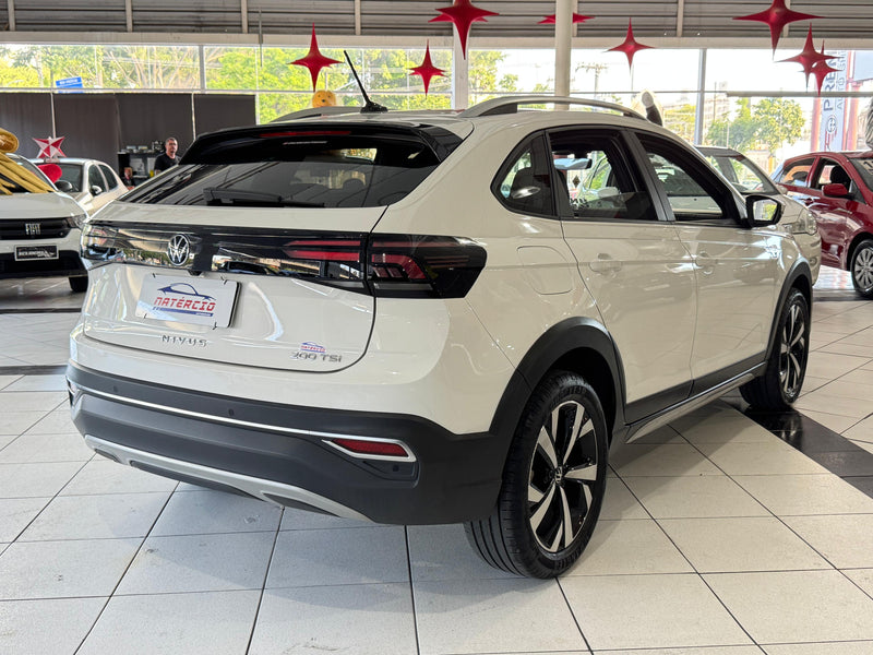 Volkswagen Nivus Highline 1.0 TSI Automático Flex