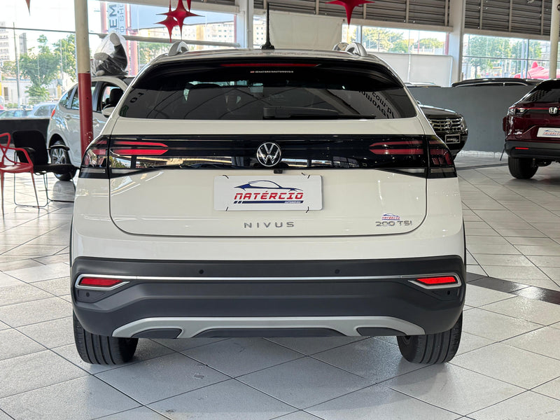 Volkswagen Nivus Highline 1.0 TSI Automático Flex