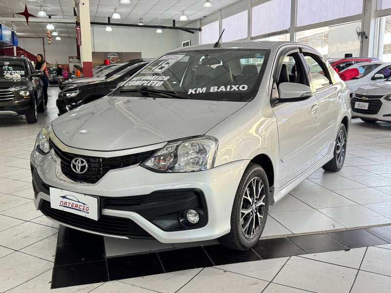 Toyota Etios Platinum 1.5 Automático Flex