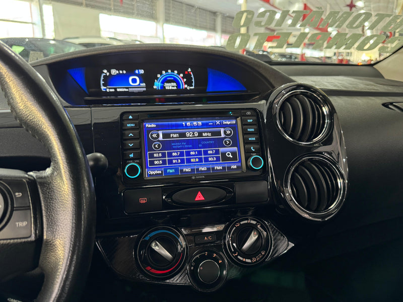 Toyota Etios Platinum 1.5 Automático Flex