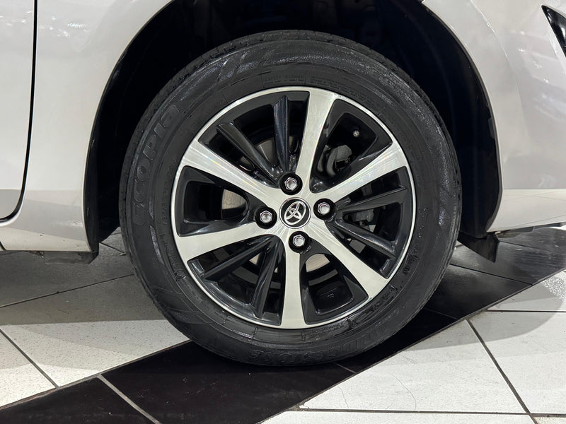 Toyota Yaris 1.5 Automático Flex