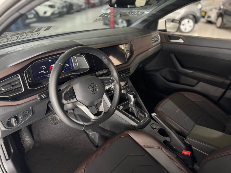 Volkswagen Virtus 200 TSI Highline Automático Flex - 2024/2025
